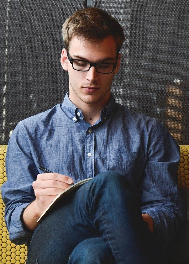 entrepreneur-593358_1280